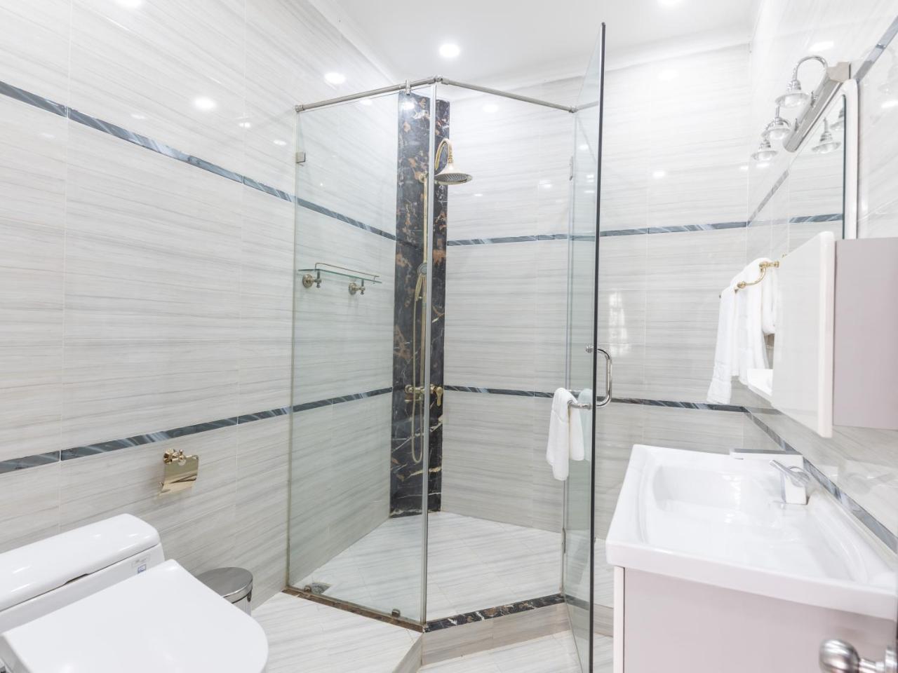 Air Star Hotel Хошимин Екстериор снимка